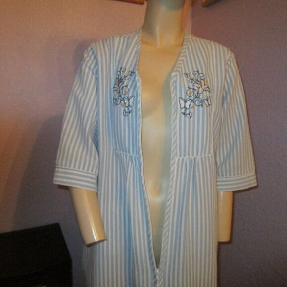 Seersucker EMBROIDERED Size S House DRESS Pockets ZIP Collections Etc PATIO Maxi - Picture 3 of 10